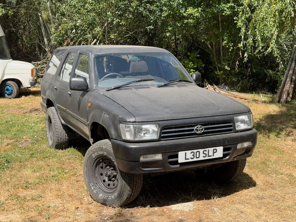 1994 Toyota 4Runner Image 2